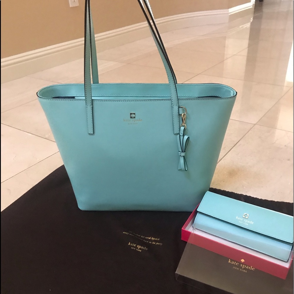 Handbag with a wallet
